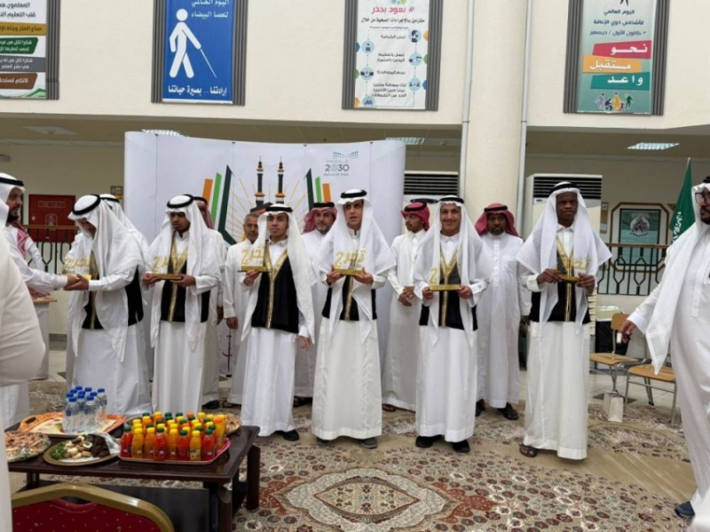 احتفال مميز بتخرج طلاب