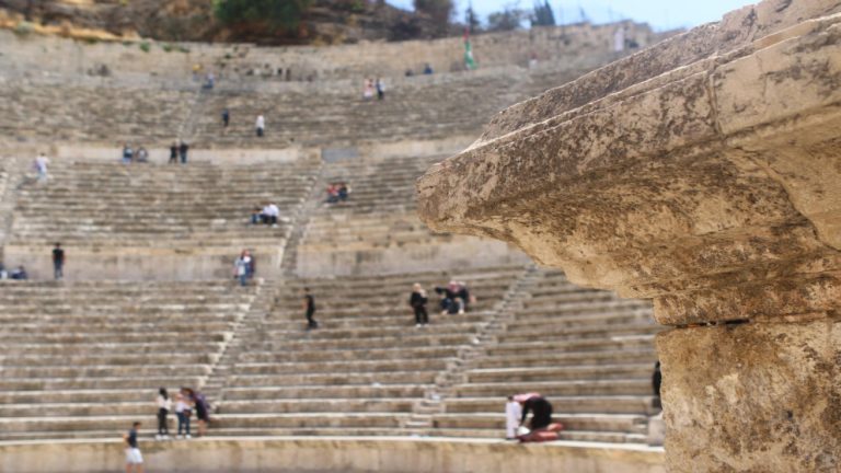 ارتفاع نسبي في درجات الحرارة اليوم وتوقعات بانخفاض تدريجي بدءًا من الغد