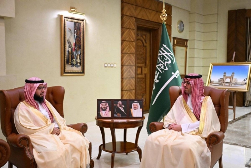 استقبال الأمير سعود بن