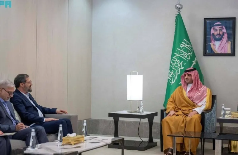 استقبال رئيس منظمة الحج والزيارة الإيراني من قبل الأمير عبدالعزيز بن سعود