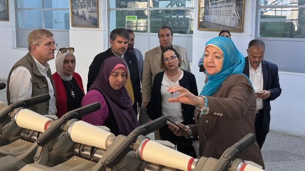 استقبال وفد رفيع من