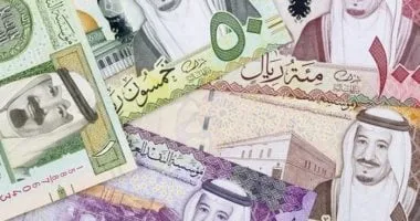 استقرار مفاجئ للريال السعودى اليوم الجمعة 2 مايو 2025 أمام الجنيه المصرى في البنوك
