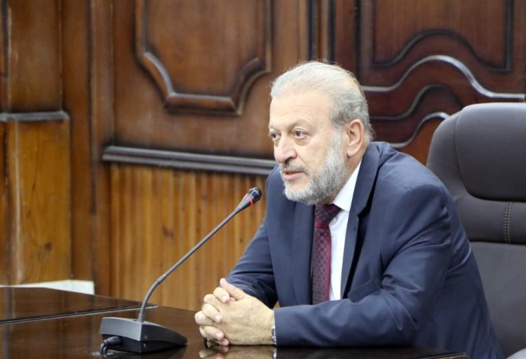 اعتداء على رئيس بلدية إربد من قبل خارجين عن القانون