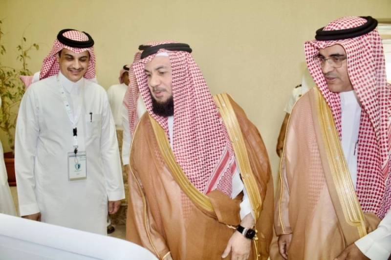 افتتاح معرض "لا تفتح