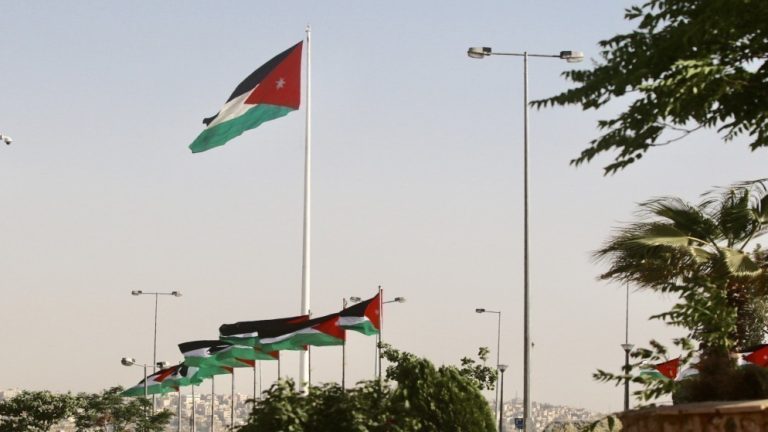 الأردن يدعم سوريا: حسان يؤكد التزامه الدائم