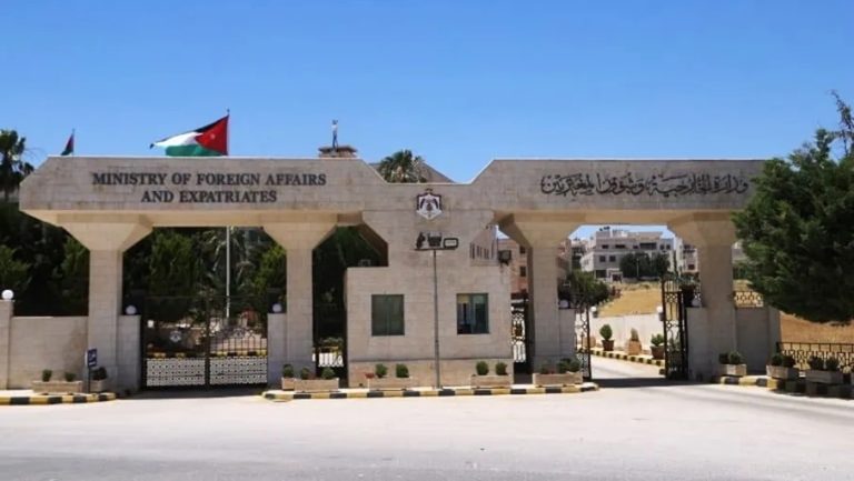 الأردن يندد بهجوم إرهابي في معسكر للجيش الصومالي بمقديشو