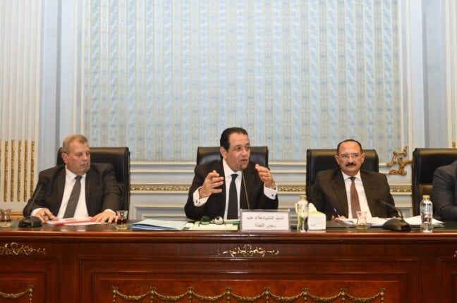 «الأعضاء في البرلمان» يستعرضون