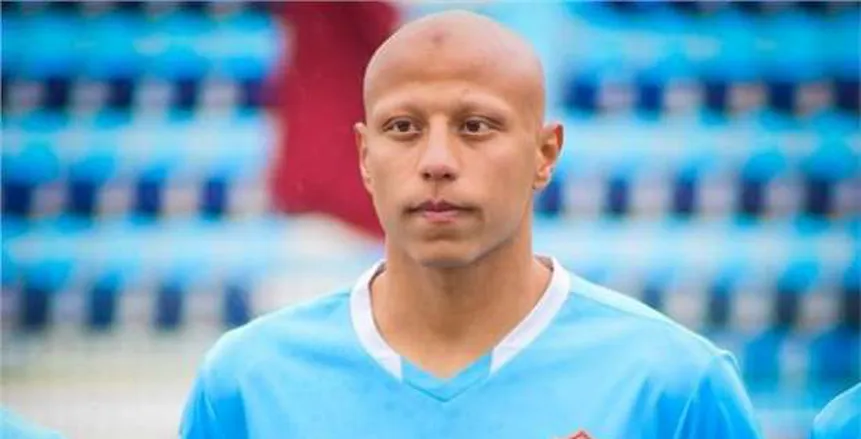 الأهلي يتفق مع غزل