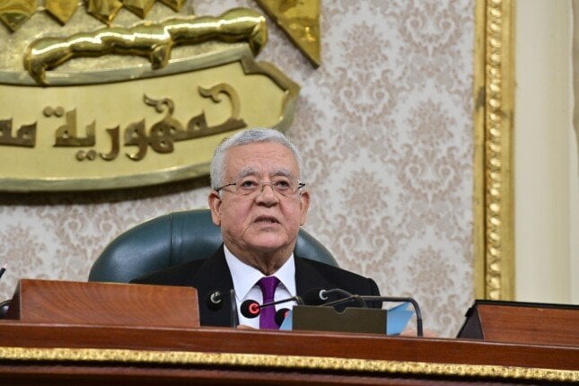 البرلمان يقرر رفع الجلسة