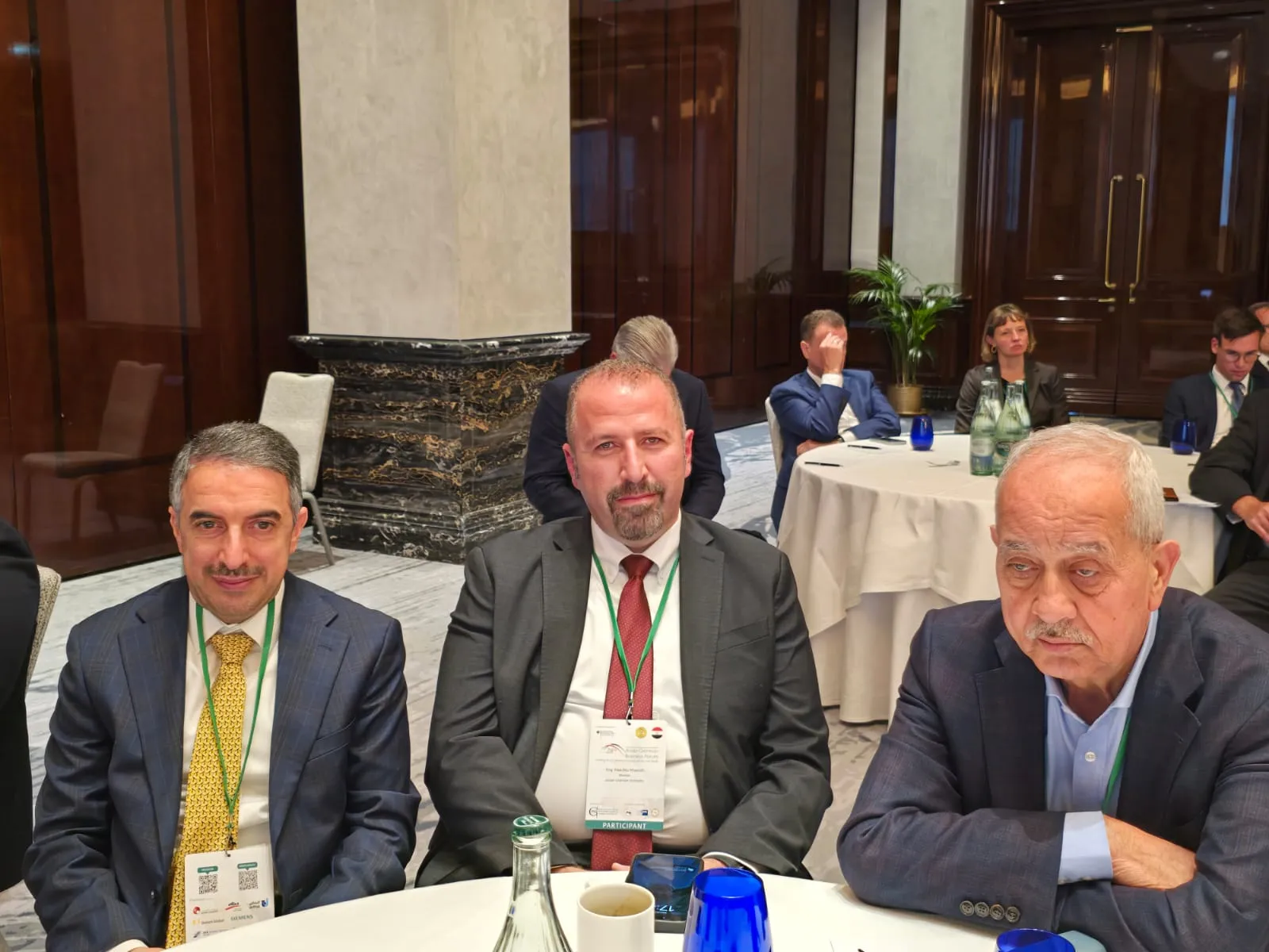 الجغبير يزور مراكز تجارية في برلين ويبحث تعزيز تواجد المنتجات الأردنية في أسواقها