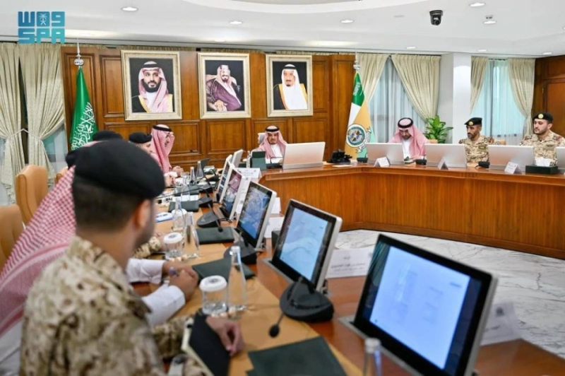 الداود يستعرض إنجازات "الحرس