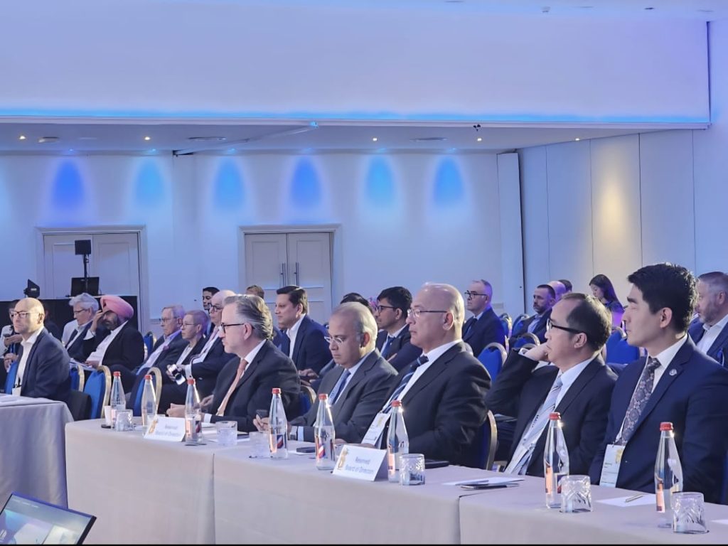 إعادة انتخاب الدكتور معن