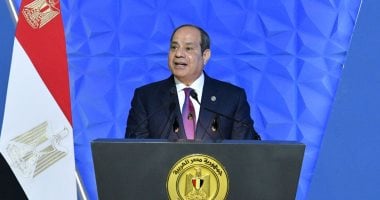 الرئيس السيسى: عمال مصر أحد أعمدة الوطن فى مسيرة البناء والتقدم