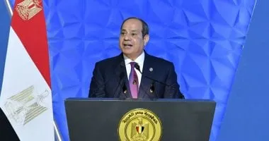 الرئيس السيسى: عمال مصر أحد أعمدة الوطن فى مسيرة البناء والتقدم