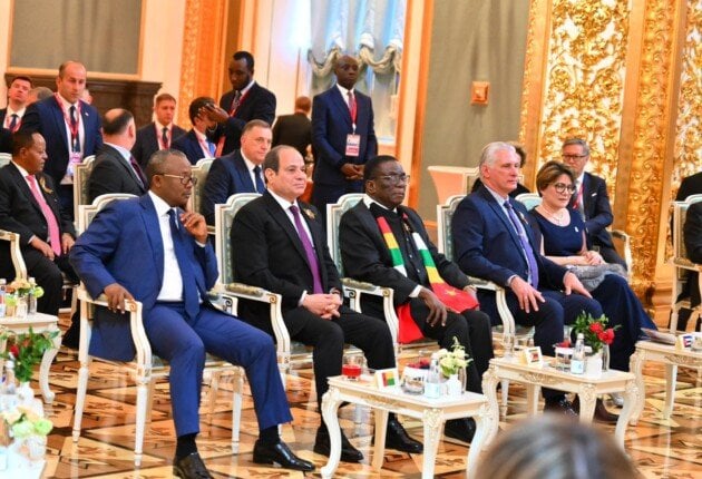 الرئيس السيسي يحضر مأدبة