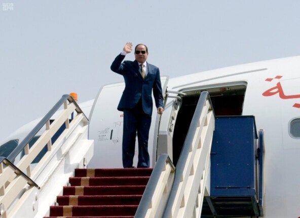 الرئيس السيسي يغادر أثينا
