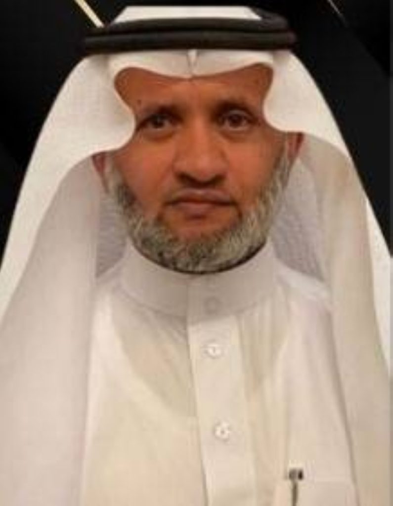 الزهراني يتولى إشراف "المركز