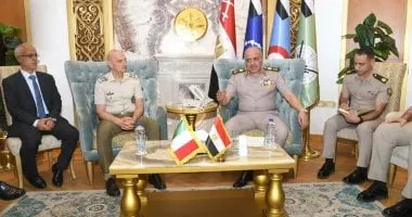 الفريق أحمد خليفة يلتقى رئيس هيئة الأركان المشتركة الإيطالية