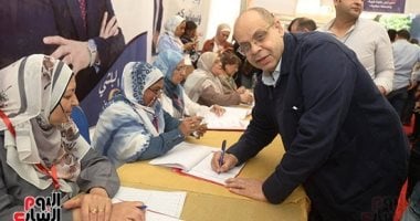 الكاتب الصحفى أكرم القصاص