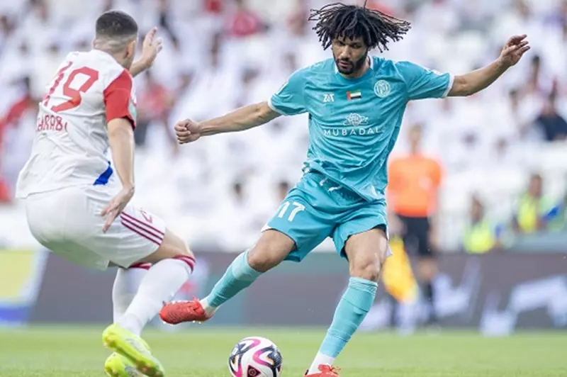 رسميا.. النني لاعب الشهر