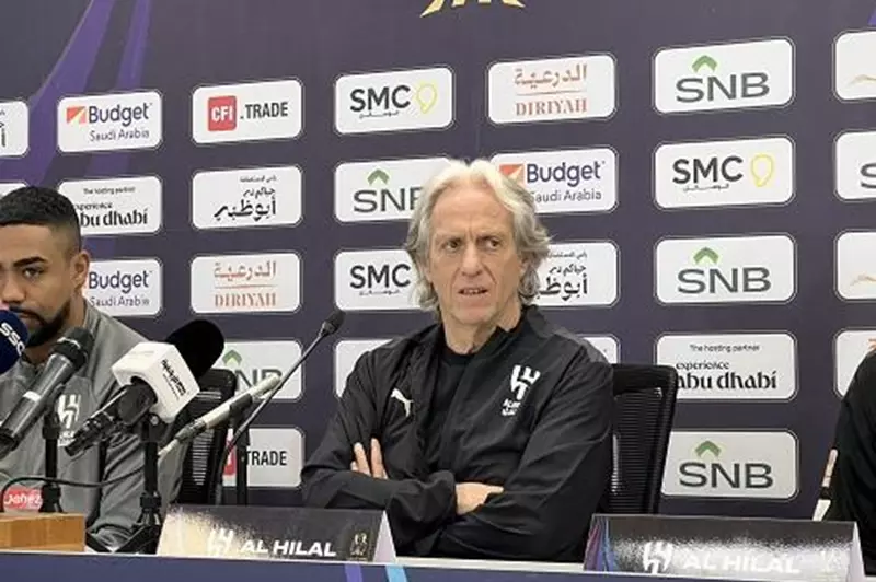 الرياضية: الهلال يقيل جيسوس..