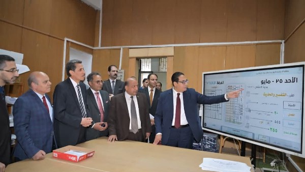 بدء امتحانات 250 ألف