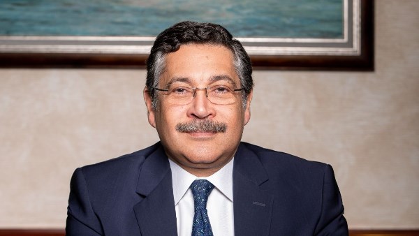 بنك التعمير والإسكان يحقق