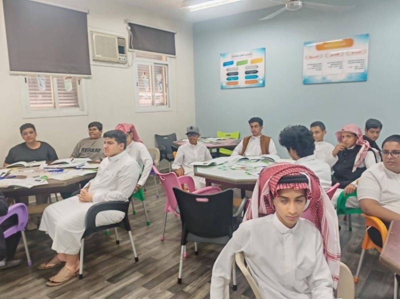 تدريب 1600 طالب في