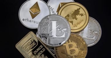 العملات الرقمية تتراجع قبيل