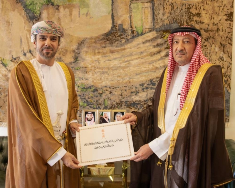 تسليم أوراق اعتماد سفير