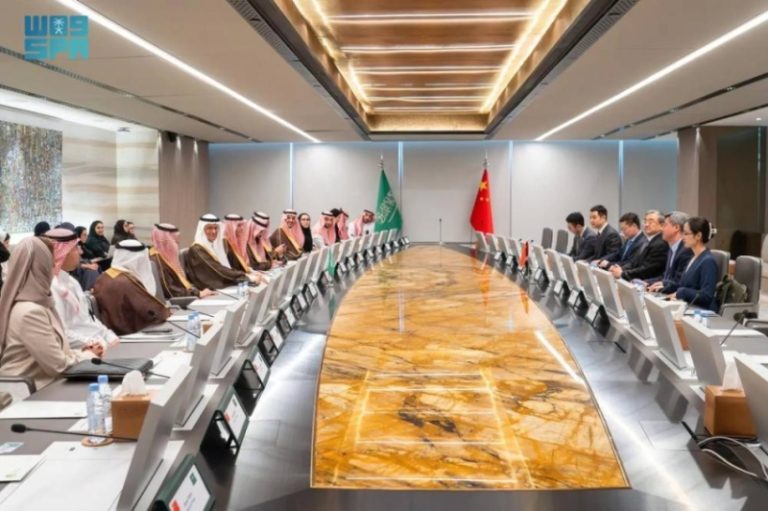 تعاون سعودي صيني لمواجهة تغير المناخ والطاقة النظيفة