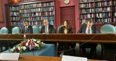 لأول مرة بالمدارس الحكومية.. تطوير مناهج اللغة الإنجليزية بالتعاون مع كامبريدج