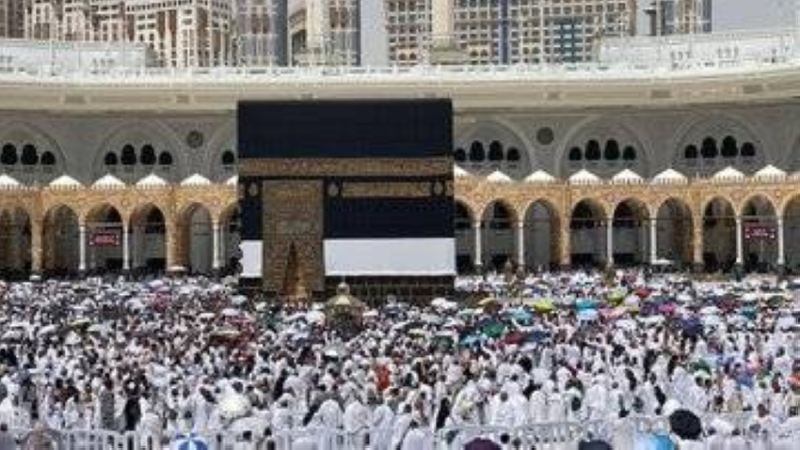 تعزيز خدمات قاصدي الحرمين