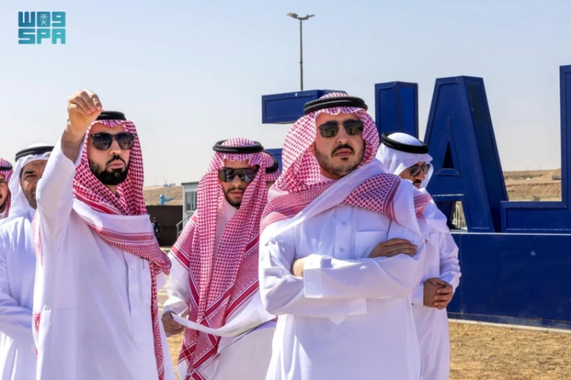 تفقد أمير الجوف مشروع
