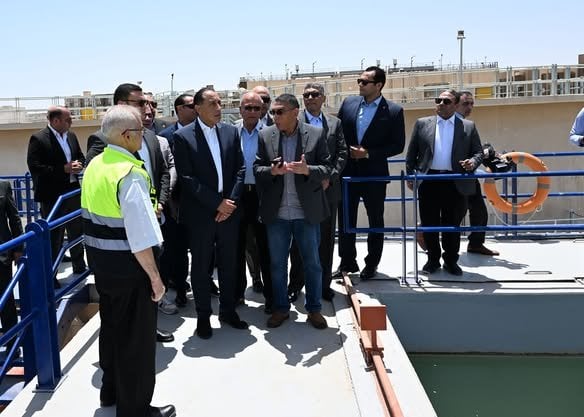 تفقد رئيس الوزراء مشروع