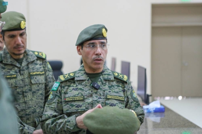 تفقد مدير الجوازات المكلف