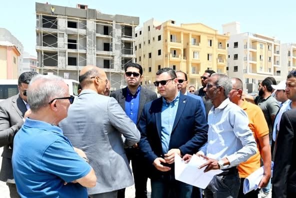 تفقد وزير الإسكان المحاور