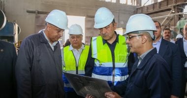 تفقد وزير قطاع الأعمال