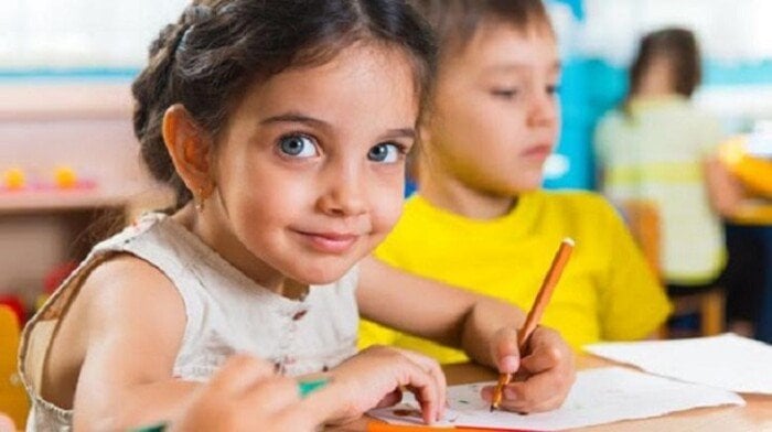 تقديم رياض الأطفال والصف