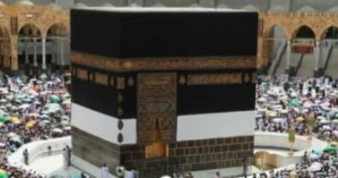 توفير وجبتى الإفطار والغداء