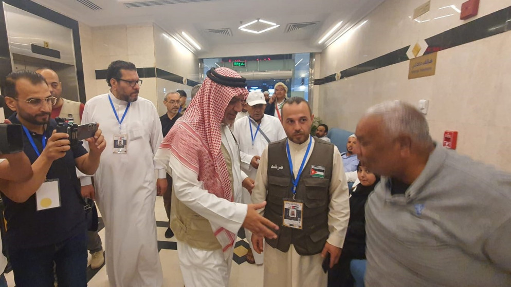 وزير الأوقاف يوجه بحل