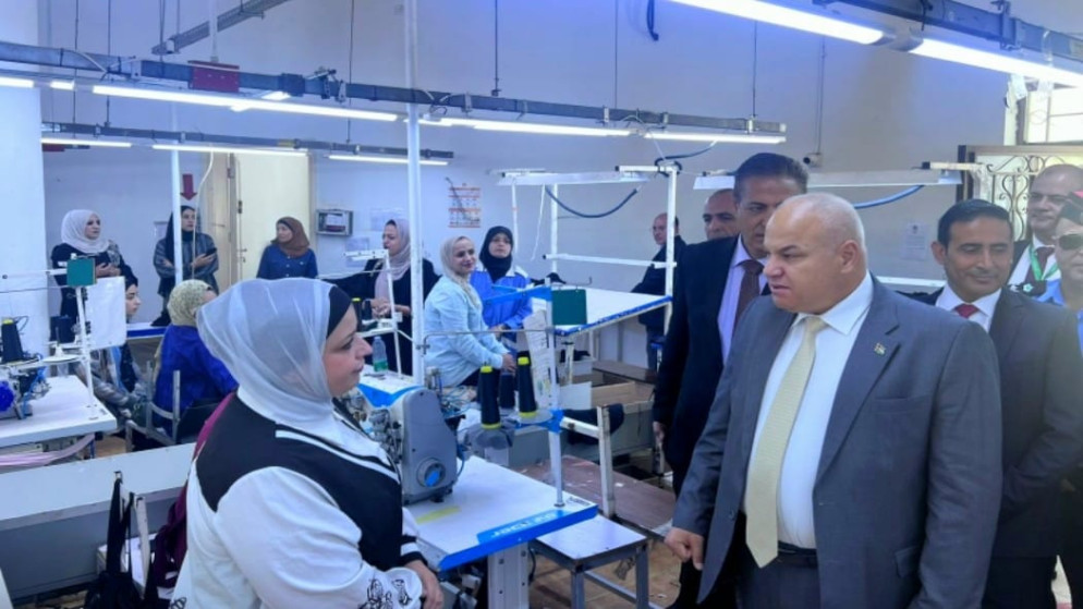 وزير العمل: توسعة الفرع