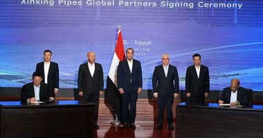 رئيس الوزراء يشهد توقيع
