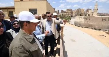 جولة مفاجئة لوزير الإسكان لمتابعة تقدم الأعمال بمشروع حدائق تلال الفسطاط وتفقد المرافق والخدمات الحيوية