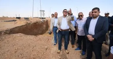 جولة ميدانية جديدة لوزير الإسكان لتفقد محاور وطرق مدينة الشروق وتحسين البنية التحتية