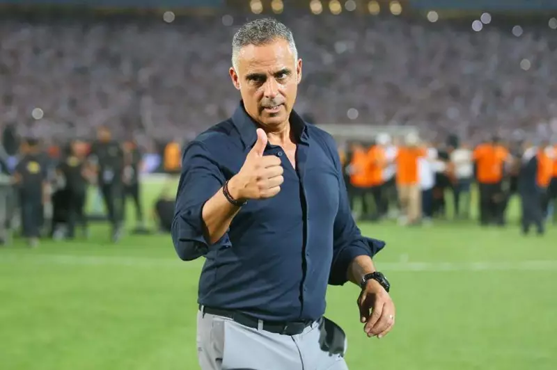 جوميز يقترب.. الأهلي تعاقد