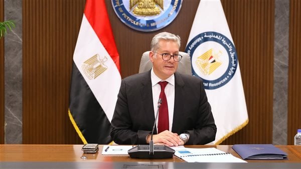 حركة ترقيات واسعة بوزارة