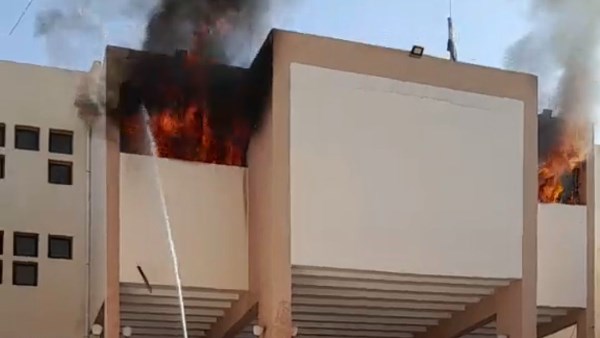 حريق يندلع في مدرسة