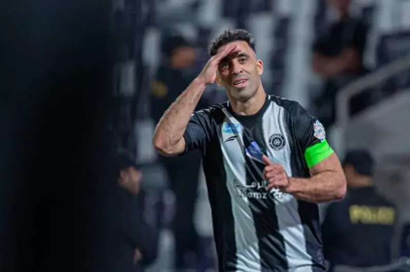 اقترب من السومة.. حمد