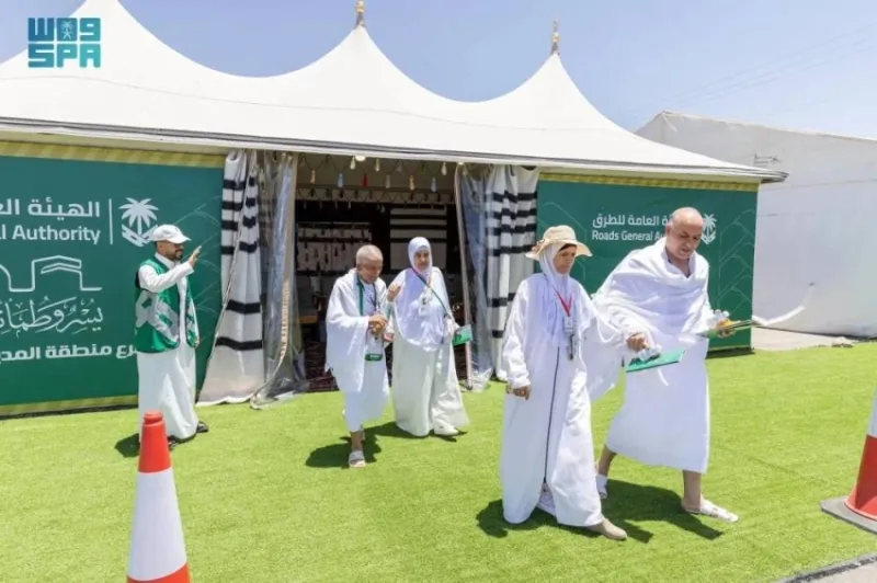 "خيمة الطريق" تسهم في خدمة ضيوف الرحمن على درب الهجرة